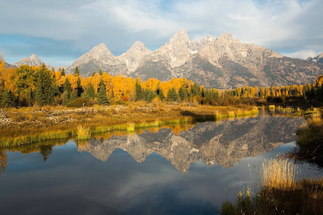Jackson Hole Is Not Just A Summer Destination Or Winter Ski Town Fall And Spring Each Offer Exciting Activities Seasonal Highlights With Fewer Crowds