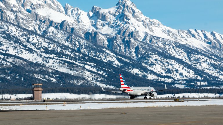 How to Save Hundreds On Flights to Jackson Hole, Wyoming
