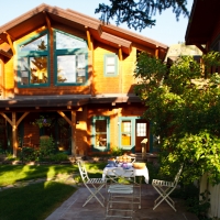 Alpine House Inn & Cottages